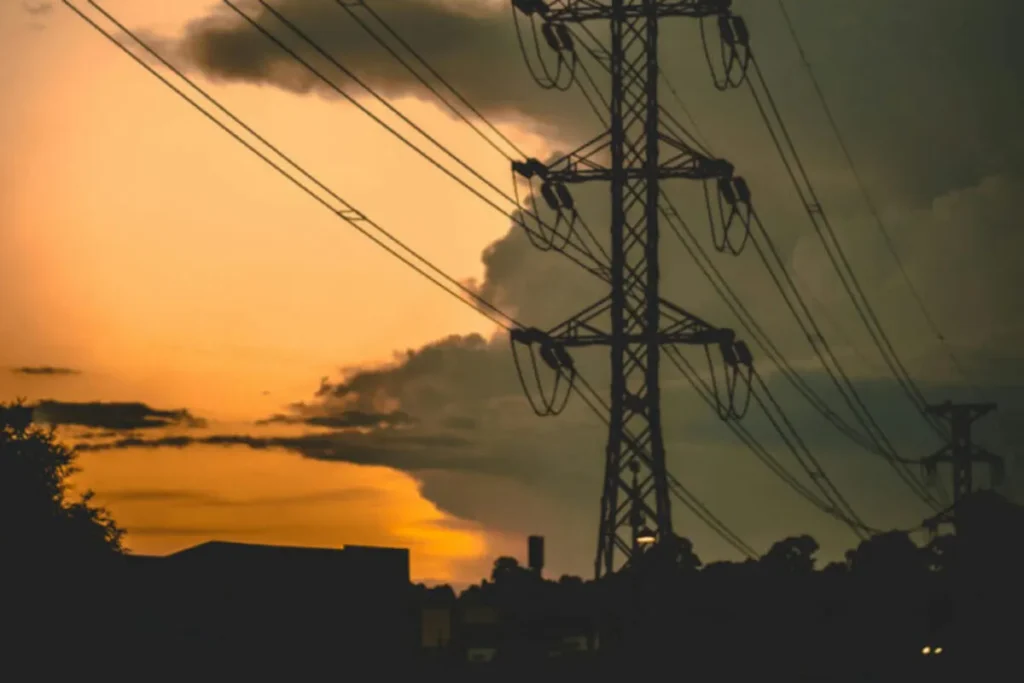 Coupures d'électricité à Lomé : la CEET annonce un programme jusqu'au 8 février