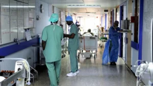 Tout savoir sur le nouveau code des tenues du personnel de santé au Togo