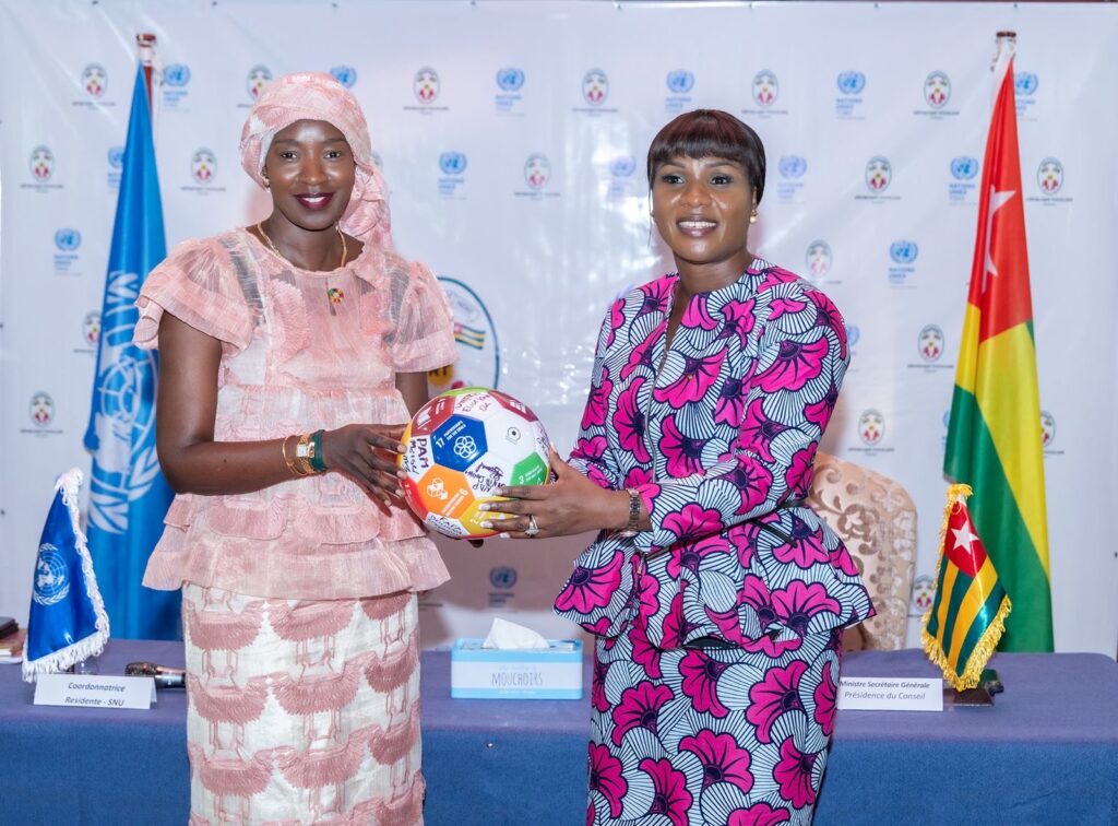 Togo : les milliards de l'ONU ont-ils vraiment changé des vies ? Voici les chiffres 1 HBq8K3DXsAAVfnK