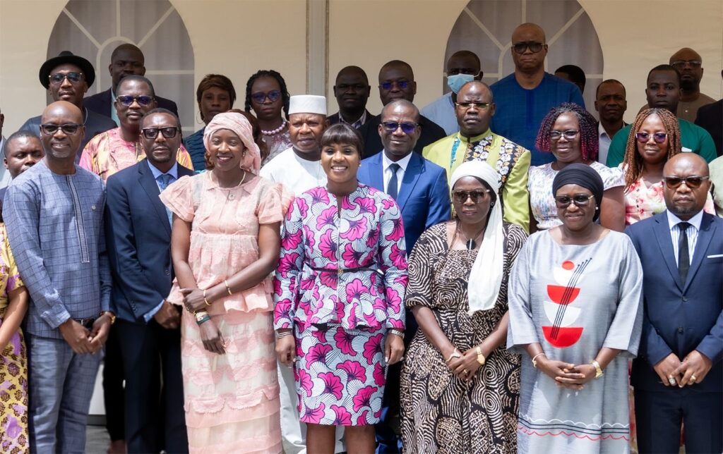 Togo : les milliards de l'ONU ont-ils vraiment changé des vies ? Voici les chiffres 2 HBq8K3EWgAAndWQ