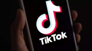 TikTok : une célèbre influenceuse assassinée ! trois suspects arrêtés !