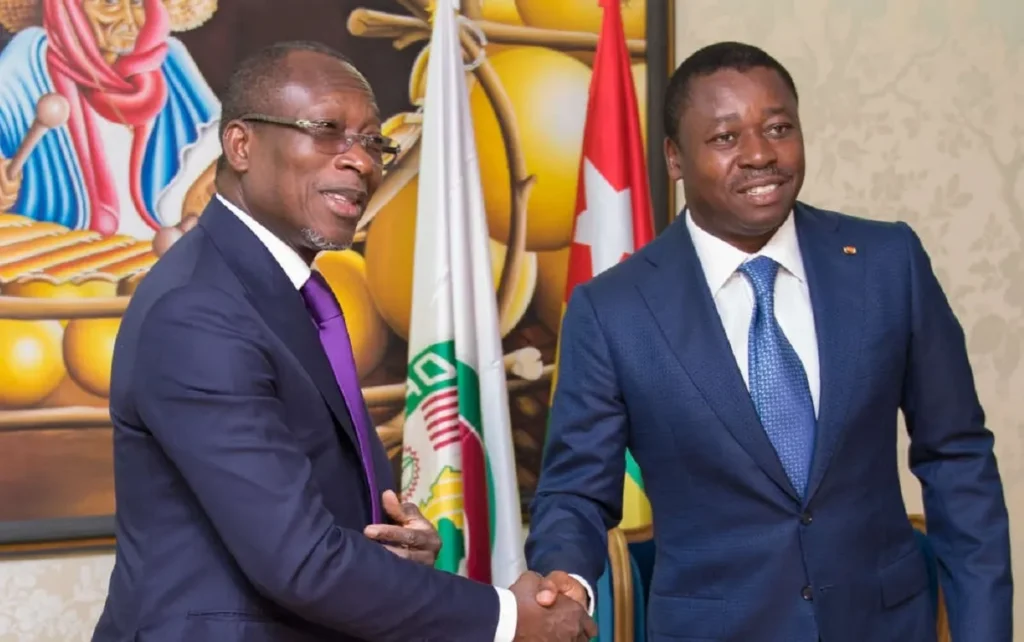 Comparaison Togo-Bénin