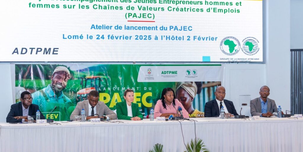 GkzKND2XQAA9dH2 scaled 1