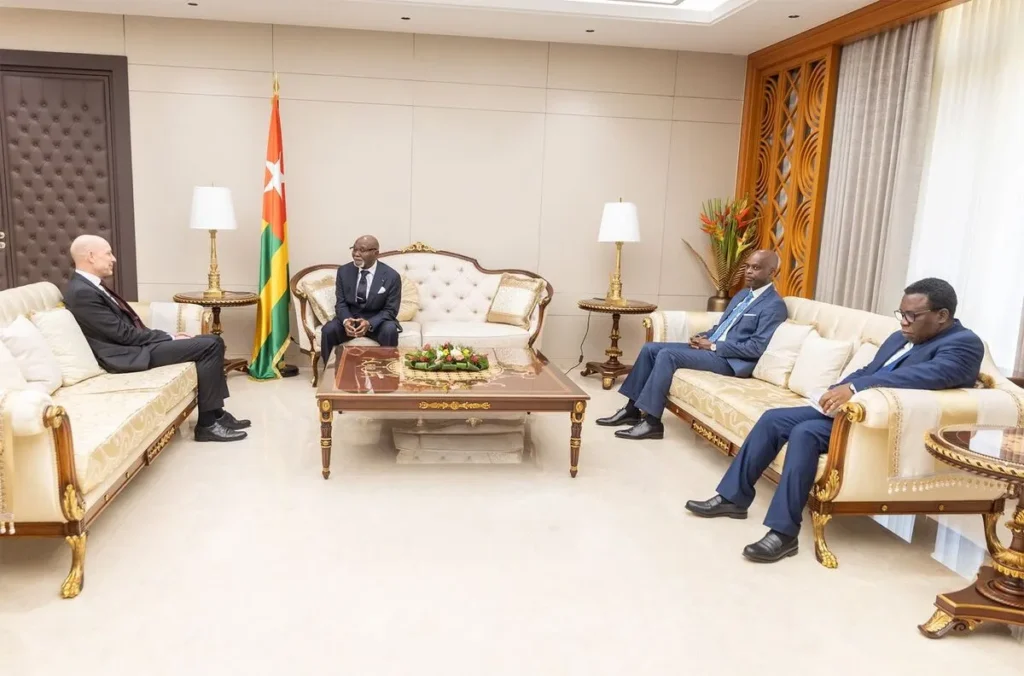 Trois nouveaux ambassadeurs accrédités au Togo