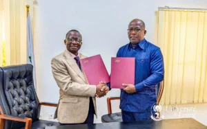 L'Université de Lomé et l'USTS du Gabon signent un accord de coopération