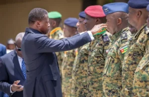 66ᵉ anniversaire de l'indépendance : les forces armées honorées pour leur mérite