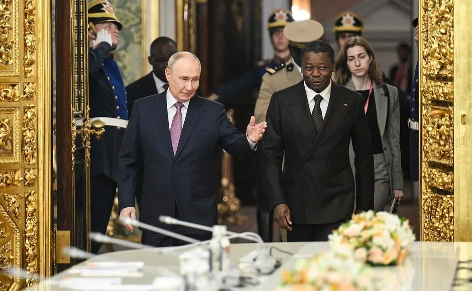 Vladimir Poutine accueille Faure Gnassingbé au Kremlin, le 30 octobre 2026